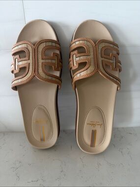 Sam Edelman  7.5